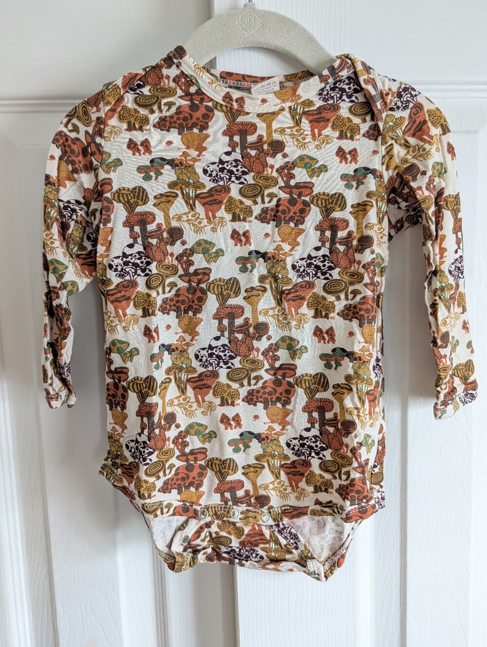 EUC 18-24M Kate Quinn Organics 🍄 Neutral Mushroom Long Sleeve Onesie Bamboo